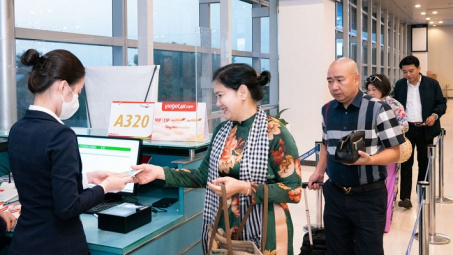 Vietjet chính thức khai trương đường bay thẳng đầu tiên giữa Cần Thơ và Vân Đồn